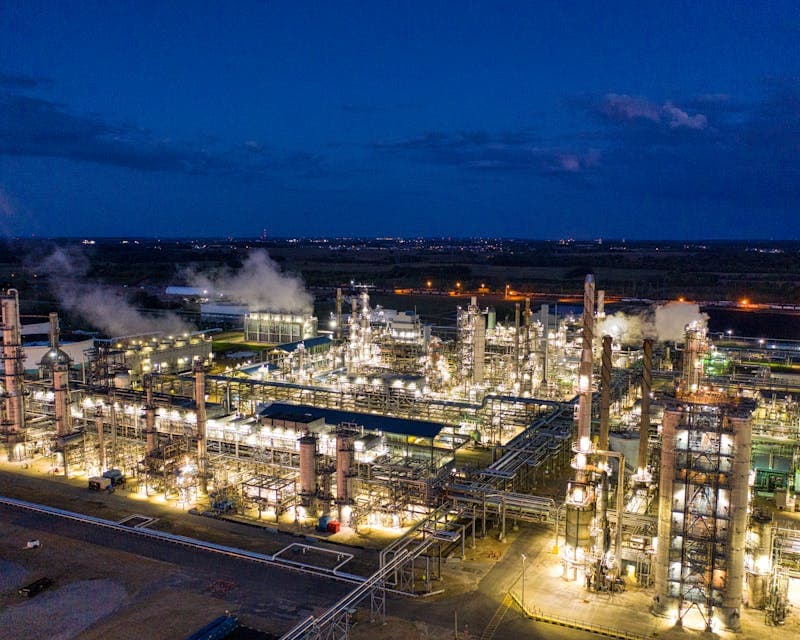 Riesgos Ocupacionales en la Industria Petroquímica y Química en Colombia